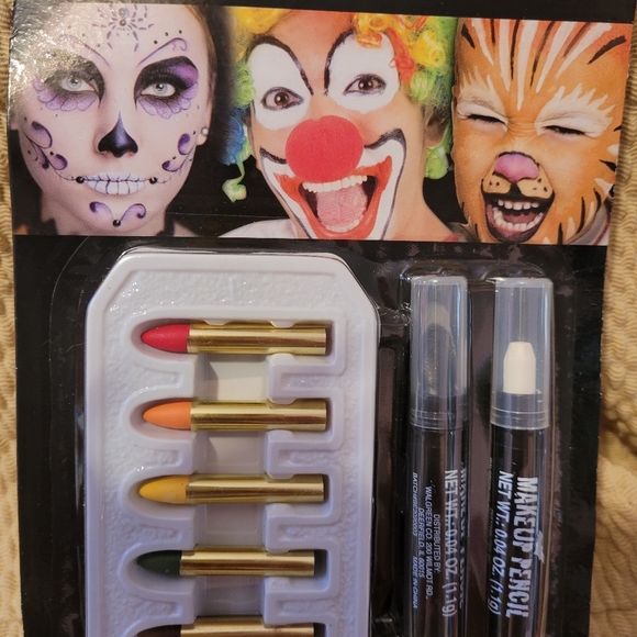 Halloween makeup Kit set - Picture 2 of 4